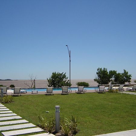 Real Colonia Hotel & Suites Колония-дель-Сакраменто Экстерьер фото