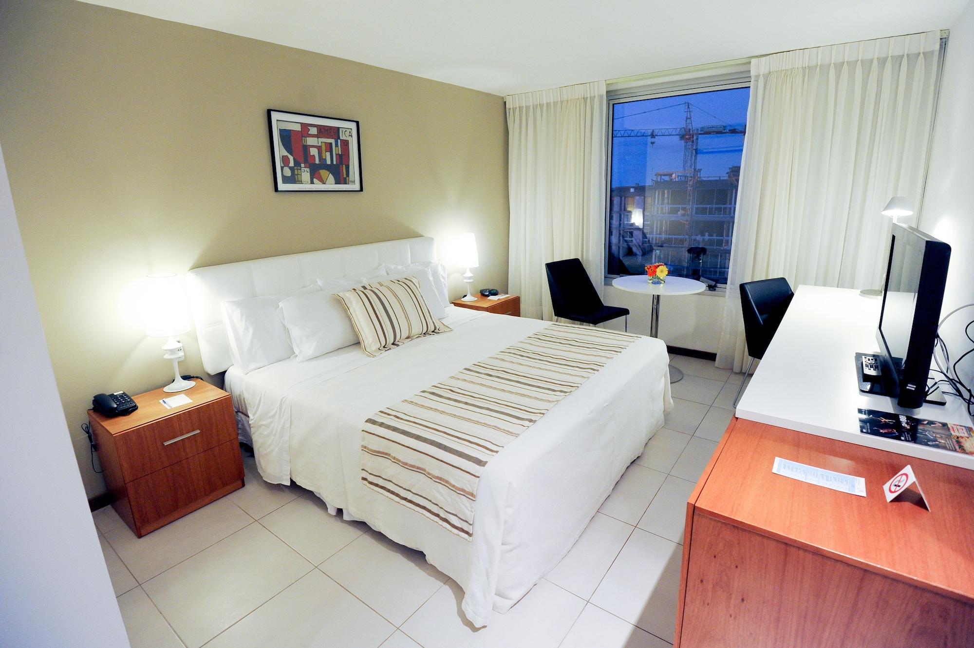 Real Colonia Hotel & Suites Колония-дель-Сакраменто Экстерьер фото