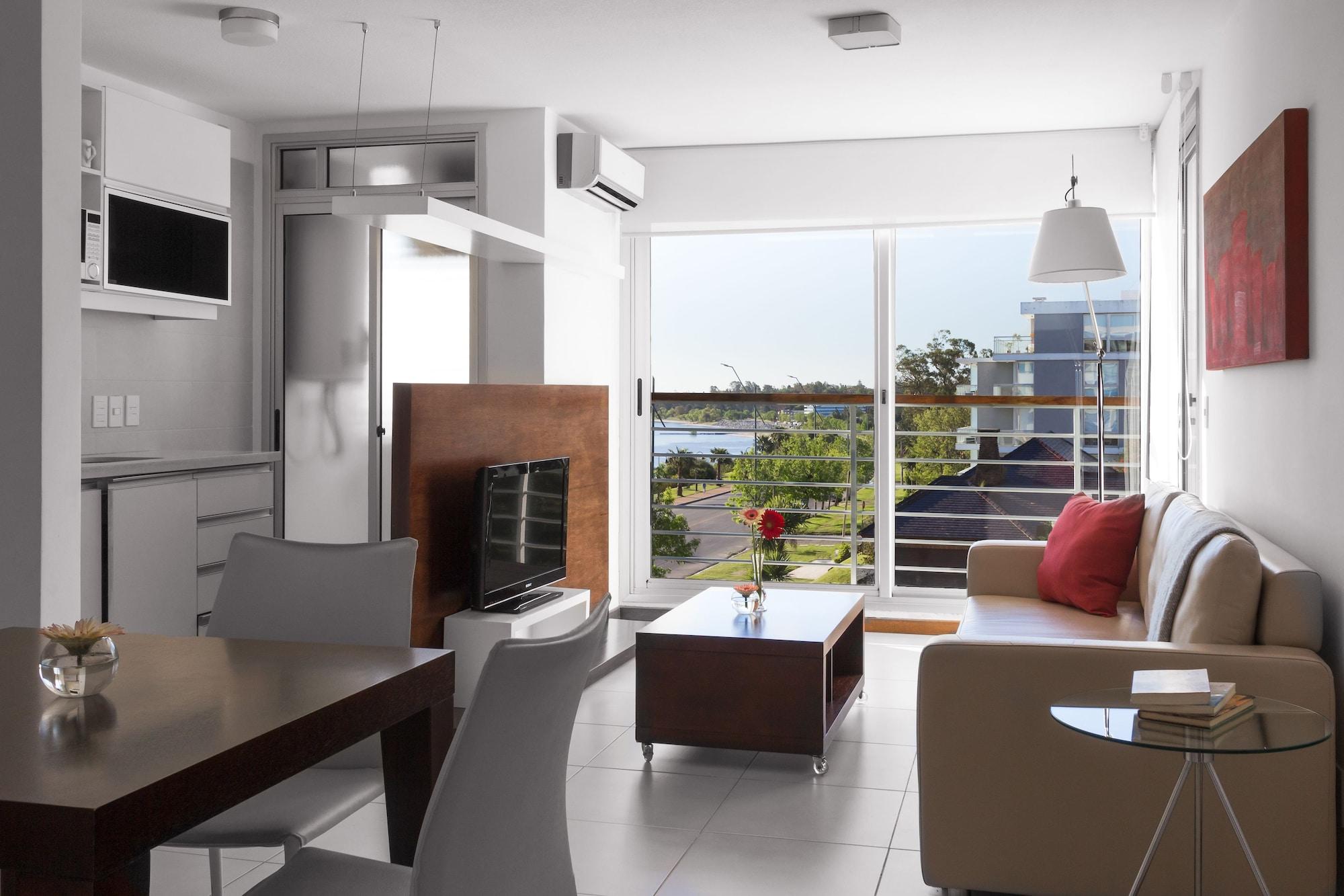 Real Colonia Hotel & Suites Колония-дель-Сакраменто Экстерьер фото