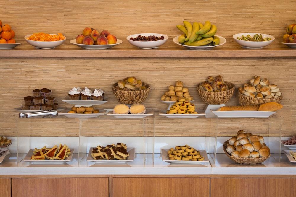 Real Colonia Hotel & Suites Колония-дель-Сакраменто Экстерьер фото