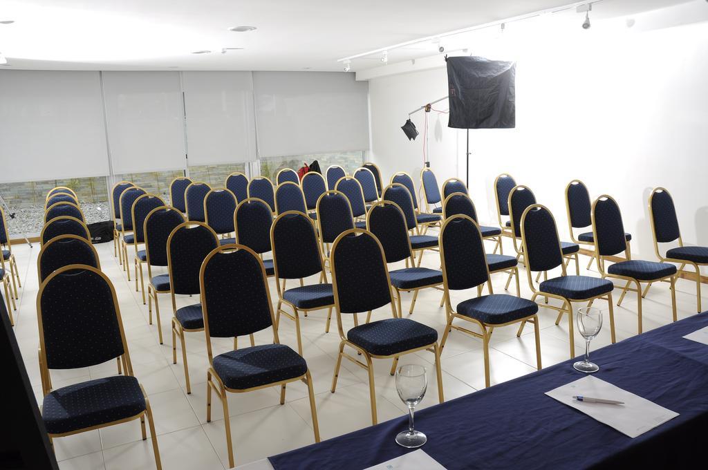 Real Colonia Hotel & Suites Колония-дель-Сакраменто Экстерьер фото